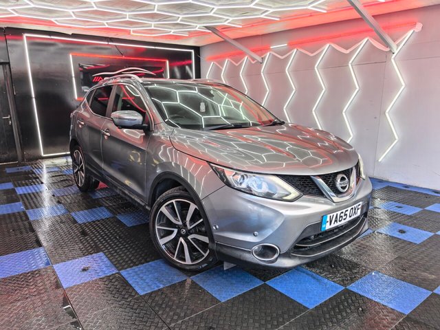 View our NISSAN QASHQAI