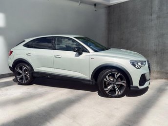 View our AUDI Q3