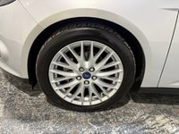 USED 2012 62 FORD FOCUS 1.6 TDCi Zetec Hatchback 5dr Diesel Manual Euro 5 (s/s) (115 ps) Apperance Pack-Air conditioning-DAB Radio-Privacy glass-Bluetooth-Park sensors-Fogs-17