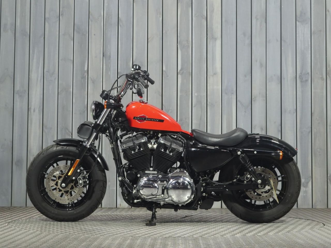HARLEY-DAVIDSON SPORTSTER