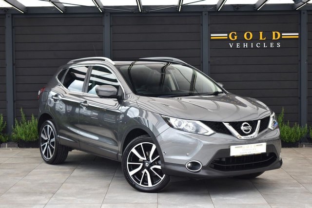 View our NISSAN QASHQAI