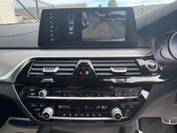 USED 2018 W BMW 5 SERIES 2.0 520d M Sport Saloon 4dr Diesel Auto Euro 6 (s/s) (190 ps) COMFORT PK, BLUESTONE, REAR VIEW CAMERA