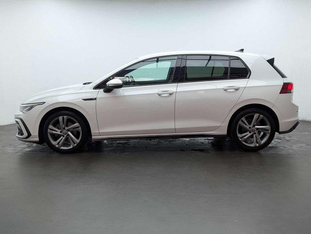 USED 2022 22 VOLKSWAGEN GOLF 1.5 Golf R-Line TSi 5dr CLICK+COLLECT / HOME DELIVERY