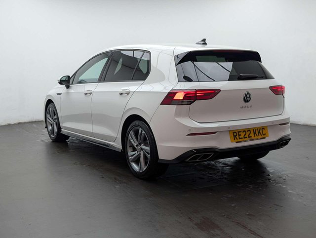USED 2022 22 VOLKSWAGEN GOLF 1.5 Golf R-Line TSi 5dr CLICK+COLLECT / HOME DELIVERY