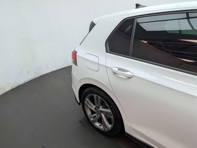 USED 2022 22 VOLKSWAGEN GOLF 1.5 Golf R-Line TSi 5dr CLICK+COLLECT / HOME DELIVERY