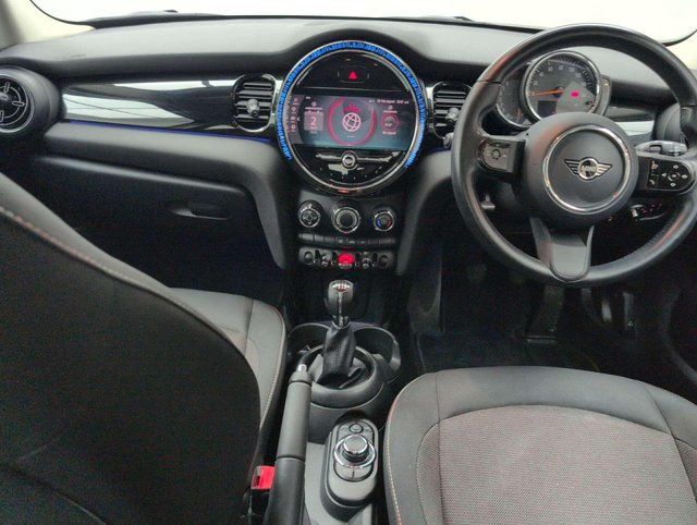 USED 2022 22 MINI HATCH 1.5 Cooper Classic 5dr CLICK+COLLECT / HOME DELIVERY