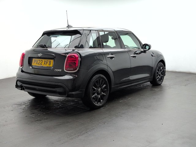 USED 2022 22 MINI HATCH 1.5 Cooper Classic 5dr CLICK+COLLECT / HOME DELIVERY