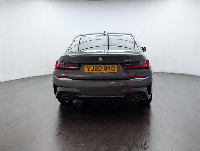 USED 2020 20 BMW 3 SERIES 2.0 320i M Sport Auto 4dr CLICK+COLLECT / HOME DELIVERY