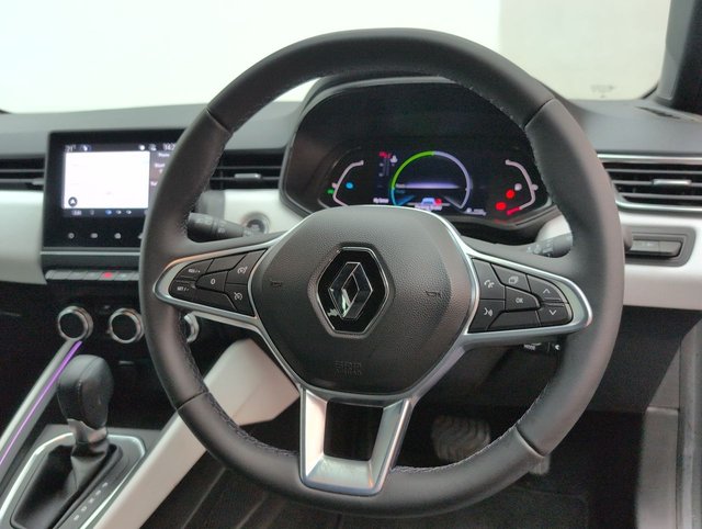 USED 2022 22 RENAULT CLIO 1.6 Clio S Edition E-Tech Auto 5dr CLICK+COLLECT / HOME DELIVERY