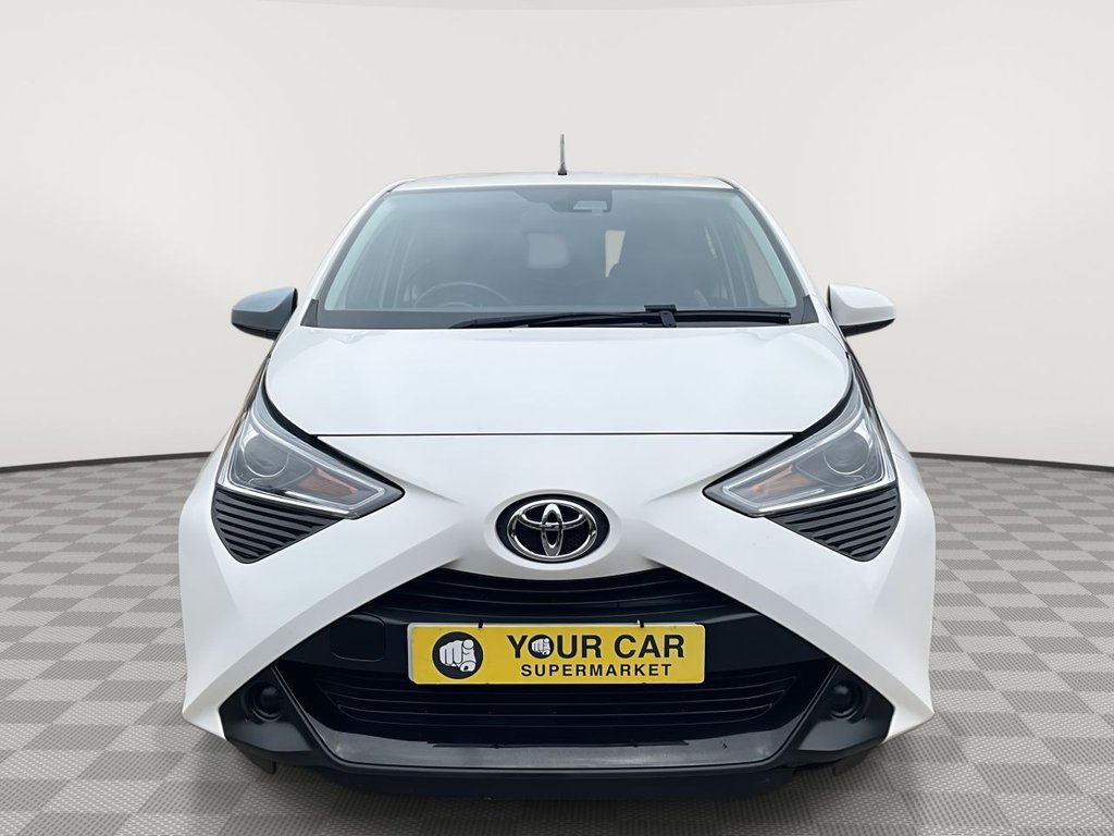 USED 2021 71 TOYOTA AYGO 1.0 VVT-i x-play Hatchback 5dr Petrol Manual Euro 6 (s/s) (71 ps) Rear Camera, Bluetooth