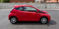 USED 2017 67 TOYOTA AYGO 1.0 VVT-i x-play Hatchback 3dr Petrol Manual Euro 6 (68 ps) ESTABLISHED FOR OVER 33 YEARS.