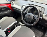 USED 2017 67 TOYOTA AYGO 1.0 VVT-i x-play Hatchback 3dr Petrol Manual Euro 6 (68 ps) ESTABLISHED FOR OVER 33 YEARS.