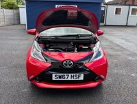 USED 2017 67 TOYOTA AYGO 1.0 VVT-i x-play Hatchback 3dr Petrol Manual Euro 6 (68 ps) ESTABLISHED FOR OVER 33 YEARS.