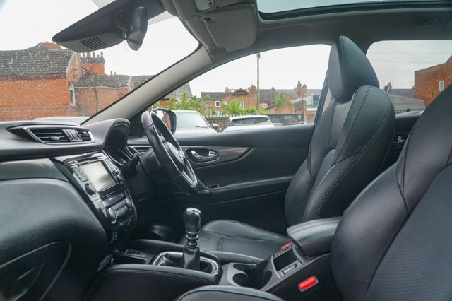 View our NISSAN QASHQAI