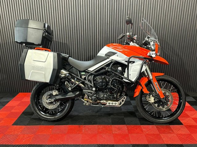 View our TRIUMPH TIGER 800