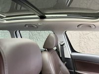 USED 2015 15 SKODA YETI 2.0 TDI Laurin & Klement Outdoor 5dr Diesel DSG 4WD Euro 6 (s/s) (150 ps) SUNROOF, TOWBAR, HEATED SEATS