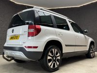 USED 2015 15 SKODA YETI 2.0 TDI Laurin & Klement Outdoor 5dr Diesel DSG 4WD Euro 6 (s/s) (150 ps) SUNROOF, TOWBAR, HEATED SEATS