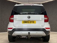 USED 2015 15 SKODA YETI 2.0 TDI Laurin & Klement Outdoor 5dr Diesel DSG 4WD Euro 6 (s/s) (150 ps) SUNROOF, TOWBAR, HEATED SEATS