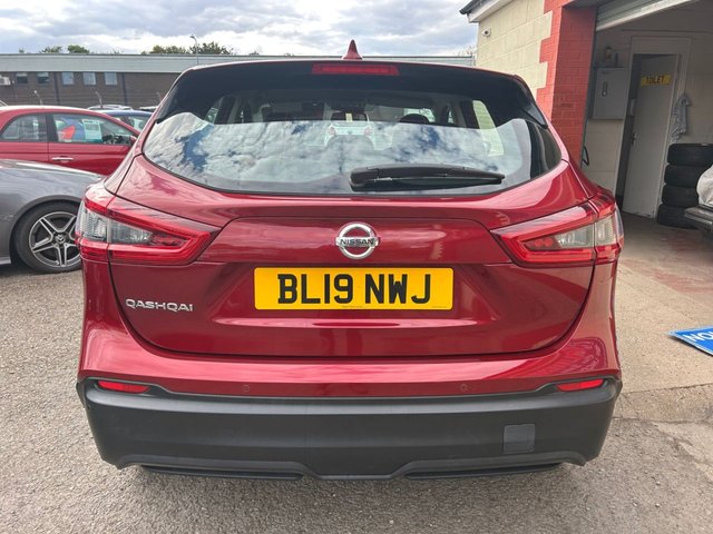 View our NISSAN QASHQAI