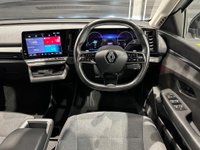 USED 2022 72 RENAULT MEGANE E-TECH 60kWh equilibre Auto 5dr (optimum charge) Reverse Camera - App Connect