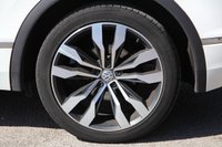 USED 2018 68 VOLKSWAGEN TIGUAN 2.0 TDI R-Line SUV 5dr Diesel DSG Euro 6 (s/s) (150 ps) 20 Inch Alloys, PANROOF, heated seats
