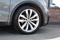 USED 2019 68 VOLKSWAGEN TIGUAN 2.0 TDI R-Line SUV 5dr Diesel DSG 4Motion Euro 6 (s/s) (190 ps) LEATHER / PAN ROOF / TOW BAR