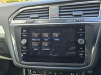 USED 2018 18 VOLKSWAGEN TIGUAN 2.0 TDI SE Navigation SUV 5dr Diesel Manual Euro 6 (s/s) (150 ps) 