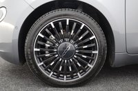 USED 2022 72 FIAT 500E 42kWh La Prima 3dr Auto (PAN ROOF, FULL LEATHER) 