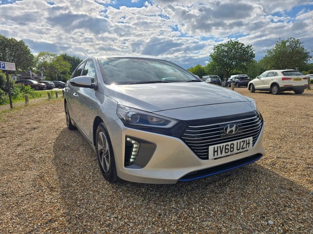 2018 HYUNDAI IONIQ 1.6 H GDI GPF PREMIUM HATCHBACK 5DR PETROL HYBRID DCT EURO 6... photo