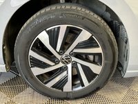 USED 2022 72 VOLKSWAGEN GOLF 1.4 TSI 13kWh Style Hatchback 5dr Petrol Plug-in Hybrid DSG Euro 6 (s/s) (204 ps) 