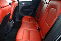 USED 2020 70 VOLVO XC40 2.0 B4 MHEV Inscription Pro SUV 5dr Petrol Hybrid Auto Euro 6 (s/s) (197 ps) SATNAV, CAMERA, HEATED SEATS