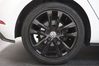 USED 2017 17 VOLKSWAGEN GOLF 2.0 TDI BlueMotion Tech R-Line Hatchback 5dr Diesel DSG Euro 6 (s/s) (150 ps) +SAT NAV+CAMBELT BELT CHANGED+