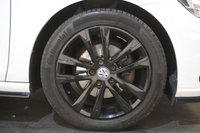 USED 2017 17 VOLKSWAGEN GOLF 2.0 TDI BlueMotion Tech R-Line Hatchback 5dr Diesel DSG Euro 6 (s/s) (150 ps) +SAT NAV+CAMBELT BELT CHANGED+