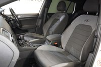 USED 2017 17 VOLKSWAGEN GOLF 2.0 TDI BlueMotion Tech R-Line Hatchback 5dr Diesel DSG Euro 6 (s/s) (150 ps) +SAT NAV+CAMBELT BELT CHANGED+