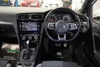 USED 2017 17 VOLKSWAGEN GOLF 2.0 TDI BlueMotion Tech R-Line Hatchback 5dr Diesel DSG Euro 6 (s/s) (150 ps) +SAT NAV+CAMBELT BELT CHANGED+