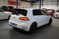 USED 2017 17 VOLKSWAGEN GOLF 2.0 TDI BlueMotion Tech R-Line Hatchback 5dr Diesel DSG Euro 6 (s/s) (150 ps) +SAT NAV+CAMBELT BELT CHANGED+