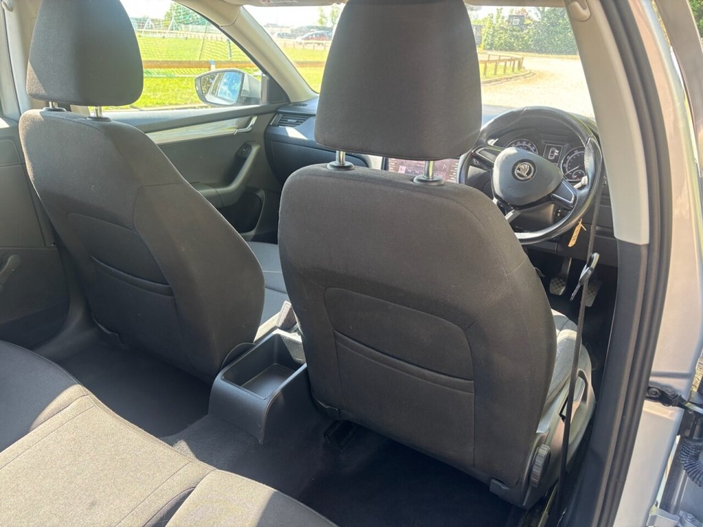 USED 2018 18 SKODA OCTAVIA 1.6 TDI S Hatchback 5dr Diesel Manual Euro 6 (s/s) (115 ps) 