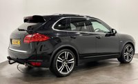 USED 2012 12 PORSCHE CAYENNE 3.0 TD V6 SUV 5dr Diesel Tiptronic 4WD Euro 5 (s/s) (240 ps) High Specification &pound;17178 Option cost when new, Jet Black Metallic , Full Black Leather , 21" Alloy Wheels and wheel arch pack , Detachable towbar,