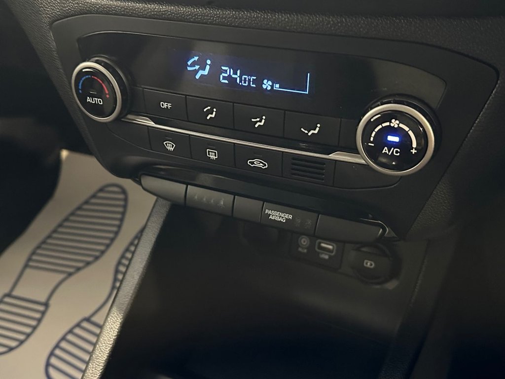 USED 2019 19 HYUNDAI I20 1.2 Premium Nav Hatchback 5dr Petrol Manual Euro 6 (s/s) (84 ps) 