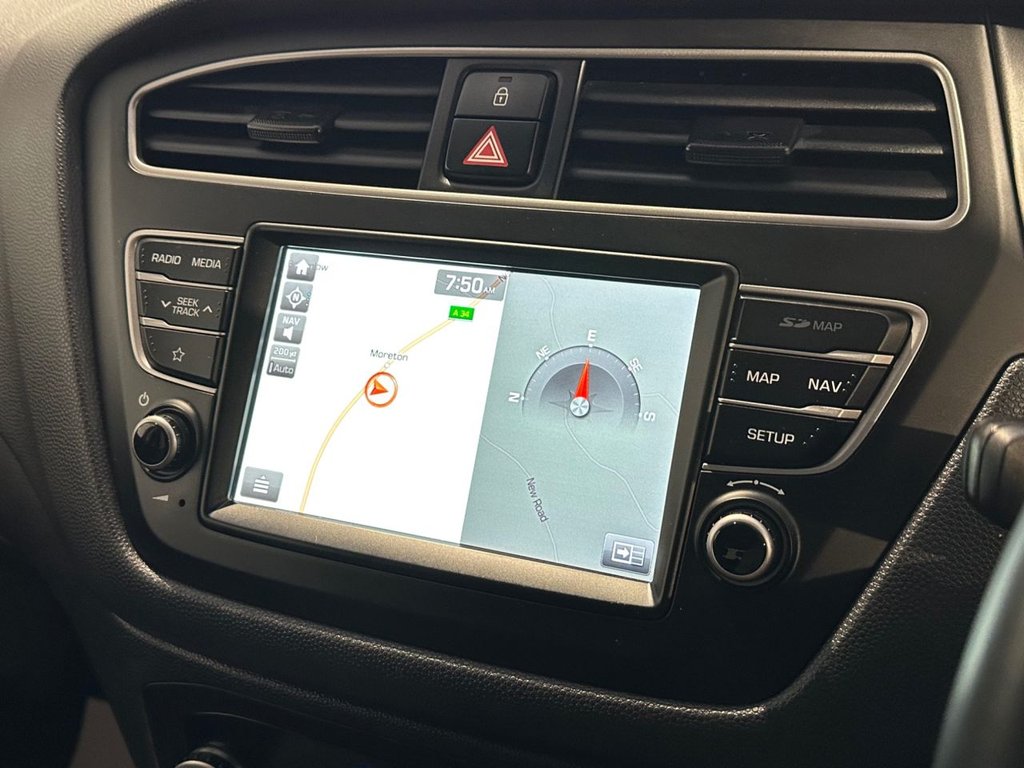 USED 2019 19 HYUNDAI I20 1.2 Premium Nav Hatchback 5dr Petrol Manual Euro 6 (s/s) (84 ps) 