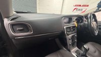 USED 2017 17 VOLVO V40 CROSS COUNTRY 2.0 D2 Nav Plus Hatchback 5dr Diesel Manual Euro 6 (s/s) (120 ps) 12 MONTH MOT  &   12 WARRANTY FANTASTIC CONDITION & HISTORY