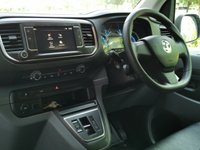 USED 2022 22 VAUXHALL Vivaro Electric 3100 75kWh Dynamic Panel Van 6dr Electric Auto L1 H1 (7.4kW Charger) (136 ps) 