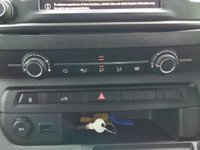 USED 2022 22 VAUXHALL Vivaro Electric 3100 75kWh Dynamic Panel Van 6dr Electric Auto L1 H1 (7.4kW Charger) (136 ps) 