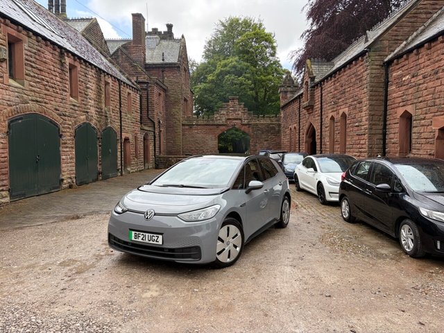 View our VOLKSWAGEN ID.3