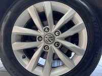 USED 2017 67 VOLKSWAGEN TOURAN 1.6 TDI SE MPV 5dr Diesel DSG Euro 6 (s/s) (115 ps) 