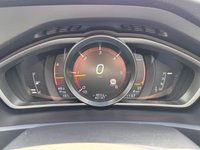 USED 2019 69 VOLVO V40 2.0 D3 Inscription Edition Hatchback 5dr Diesel Auto Euro 6 (s/s) (150 ps) FSH + CRUISE + HEATED SEATS + SAT NAV + PAN ROOF + SENSORS + LANE ASSIST + MEMEORY SEATS
