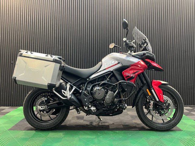 View our TRIUMPH Tiger Sport 850