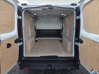 USED 2017 17 VAUXHALL VIVARO 2900 CDTI ECO SWB 42K ULEZ FREE ZONE NO VAT 