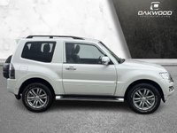 USED 2015 65 MITSUBISHI SHOGUN 3.2 DI-DC Warrior SUV 3dr Diesel Manual 4WD SWB (197 ps) LEATHER + CLIMATE CONTROL + EXCELLENT HISTORY