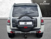 USED 2015 65 MITSUBISHI SHOGUN 3.2 DI-DC Warrior SUV 3dr Diesel Manual 4WD SWB (197 ps) LEATHER + CLIMATE CONTROL + EXCELLENT HISTORY